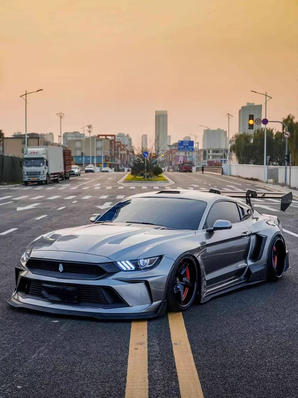 Dawn Style Wide Body kit for Ford Mustang 2018-2022 Car Front Bumpers Fender Flares Honnet Hood Rear Spoiler Wing Bodykit