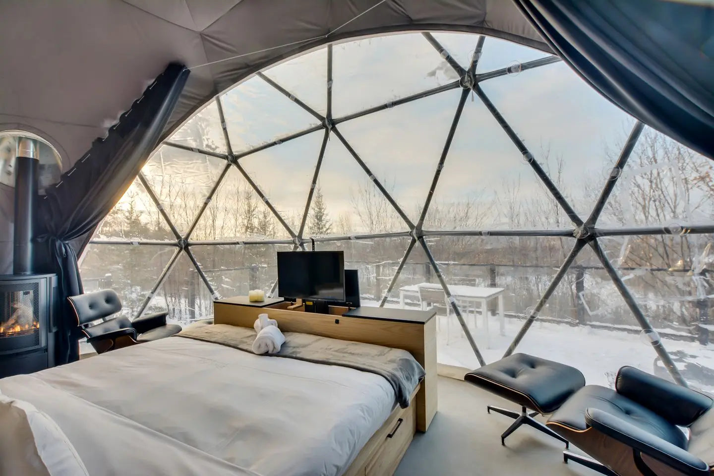 Luxury Dome Outdoor All Season Geodesic Greenhouse Tent Heavy Duty Weatherproof Igloo Tent For Household Garden Plants