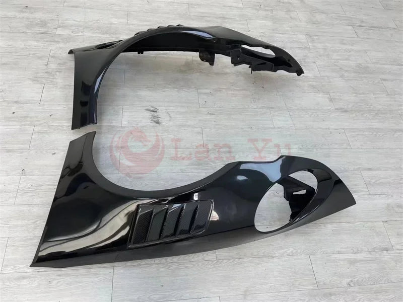 Car Modification Auto Body Parts High Glossy Carbon Fiber Front Car Side Fenders For Porsche 911 992 GT3 Style