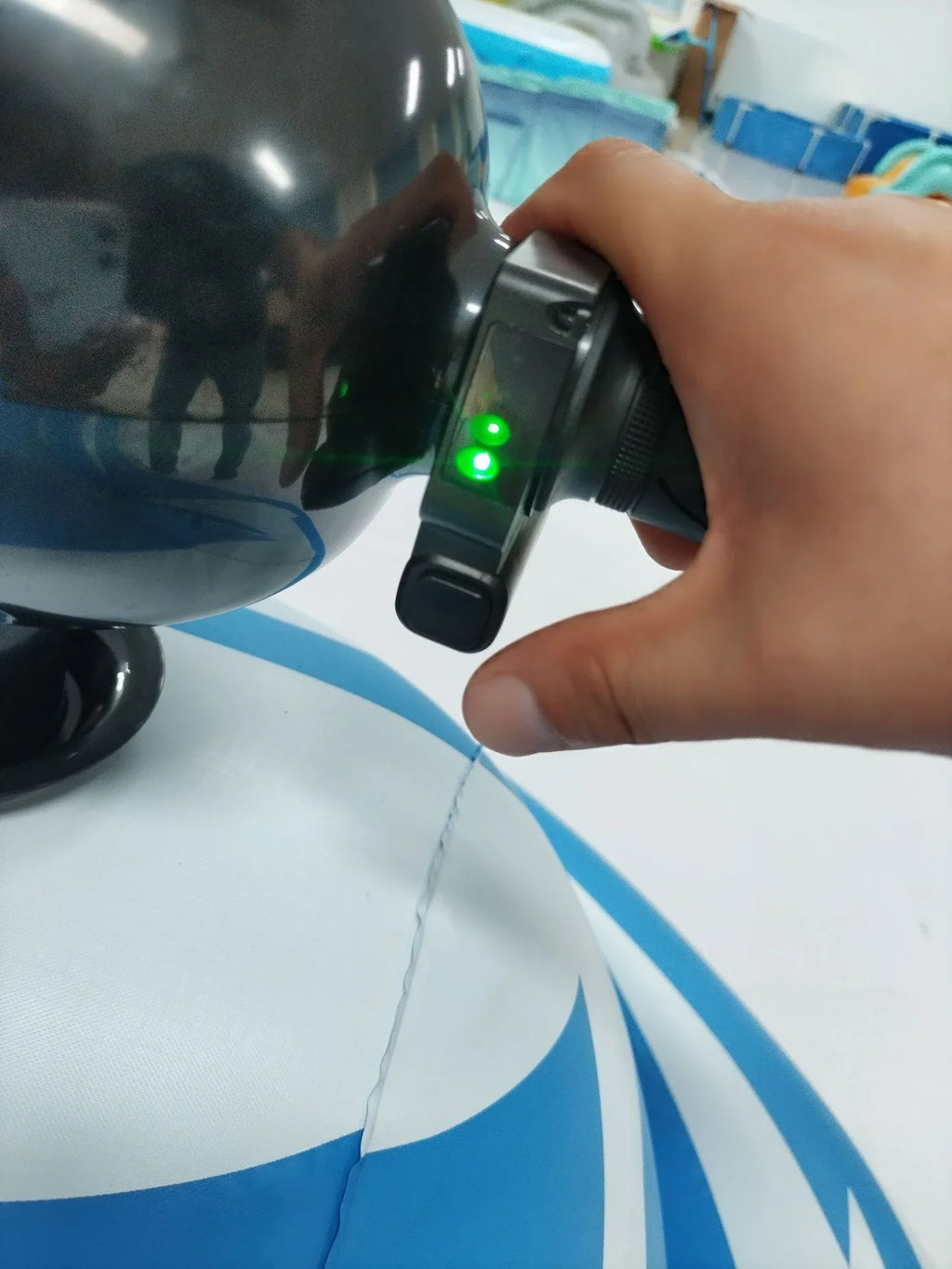 Inflatable Electric Water Scooter 6-8KM/H Speed IPX7 Waterproof Jet Ski Float